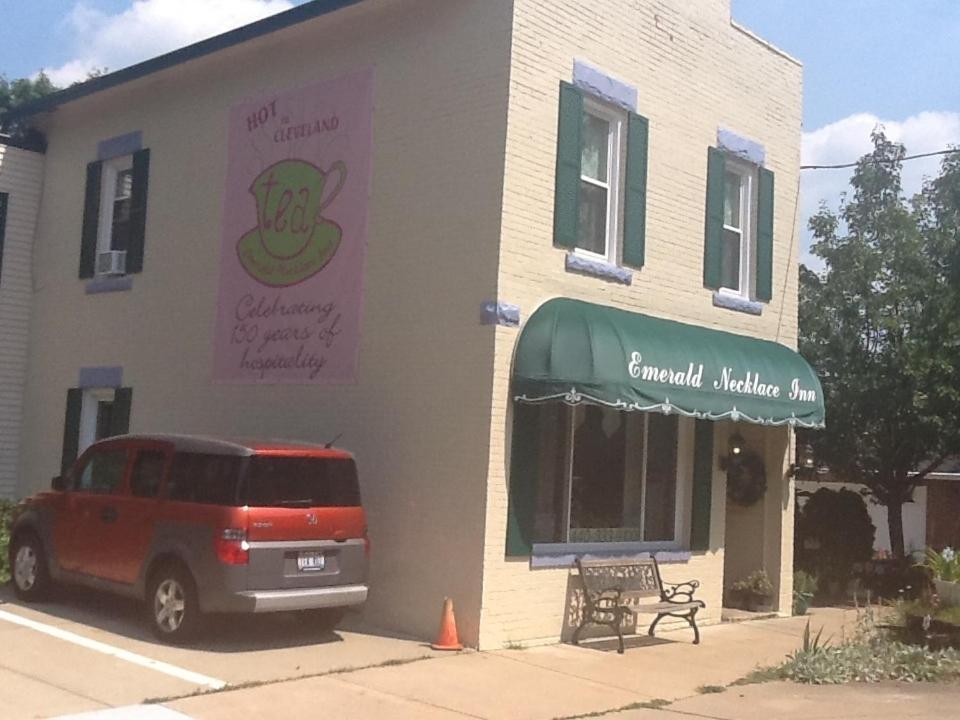 ليكوود Emerald Necklace Inn Bed And Breakfast المظهر الخارجي الصورة